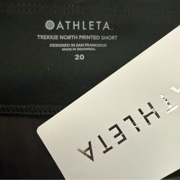 Athleta Trekkie North Printed Short Size 20 - Picture 5 of 5